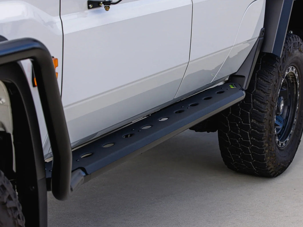 Ironman 4x4 Premium Side Steps and Rails For Toyota LC 76 Series ...